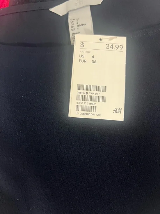 Closet Refresh Bundle | Mystery Style✨ Dresses & Long Sleeves | Size S–4 - Picture 4 of 4